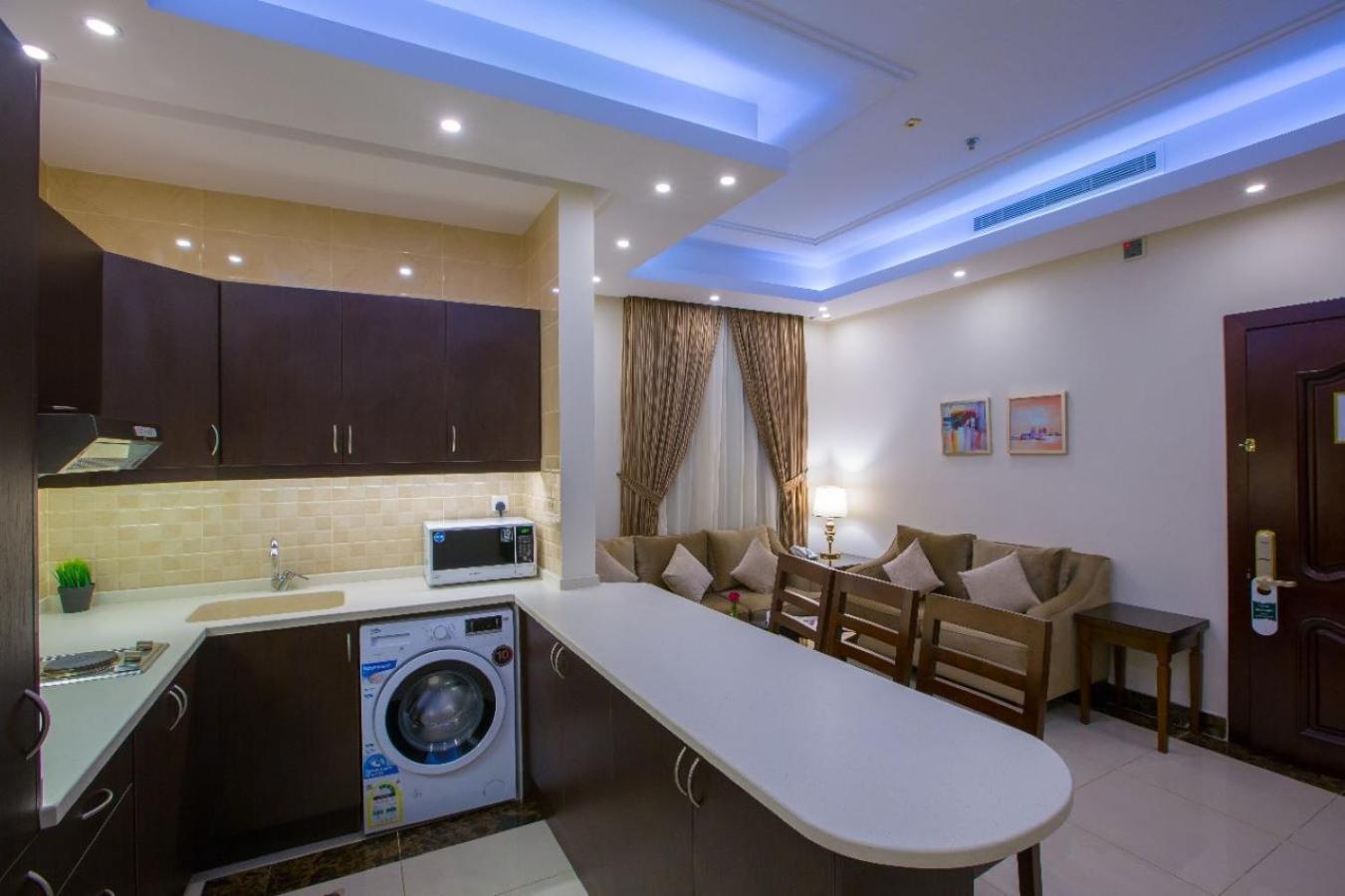 Sun Park Hotel Suites Jeddah Exterior foto