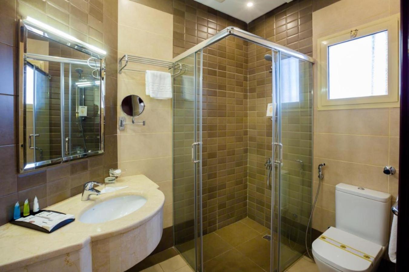 Sun Park Hotel Suites Jeddah Exterior foto