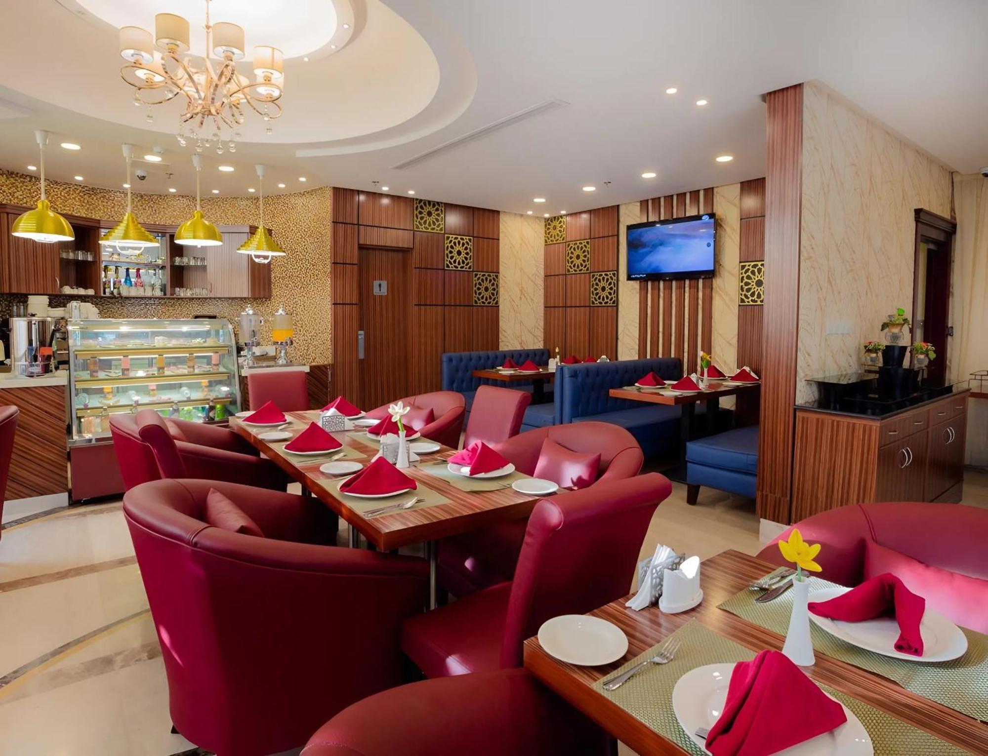 Sun Park Hotel Suites Jeddah Exterior foto